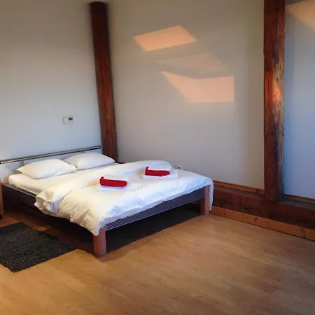 Chill Hill Apartman *